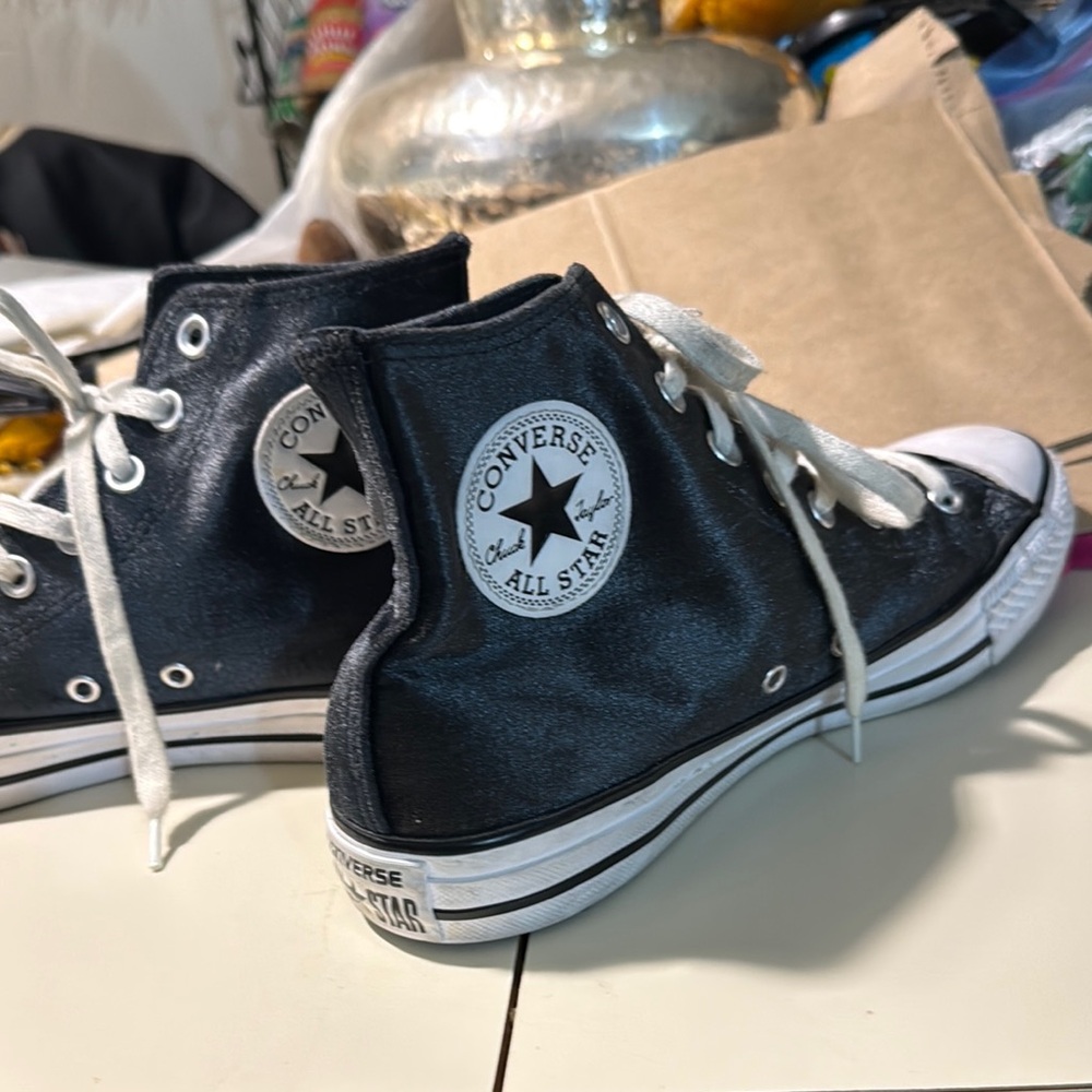 Chuck Taylor women